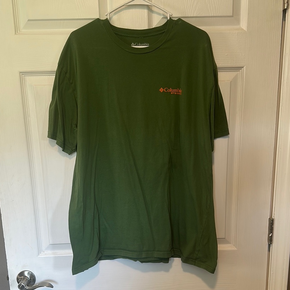 Columbia Men's Green T-Shirt